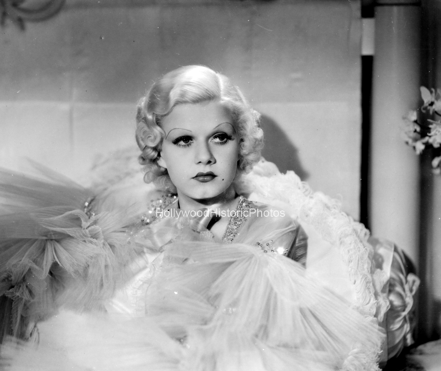 Jean Harlow 1933 4 Dinner at Eight.jpg